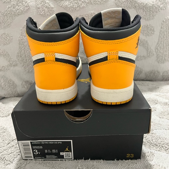 Jordan 1 Retro High OG (PS) Taxi/Black-Sail Size 3Y - Picture 8 of 11